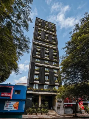 Hunters Hotel Medellin - Mountain view
