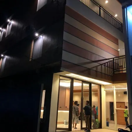 Lcr Hotel