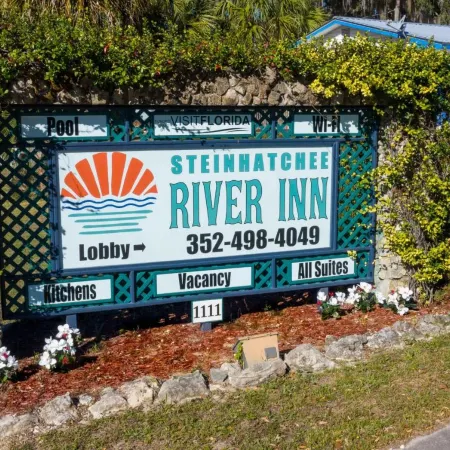 Steinhatchee River Inn and Marina