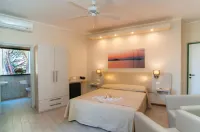 Hotel Marelba 피옴비노 호텔