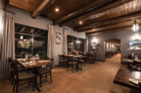 Tigh-Na-Mara Seaside Spa Resort