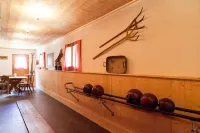 Gasthaus Spinas Hotels in Bever