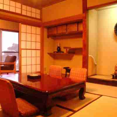 岩本樓本館 Rooms