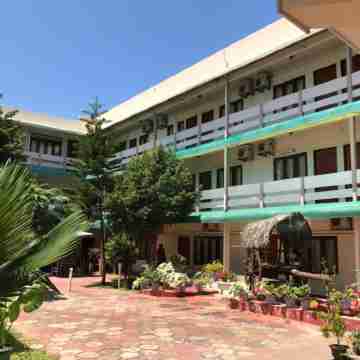 Gnaanams Hotel and Restaurant Hotel Exterior