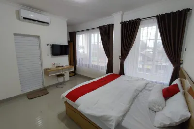 RedDoorz Near Rita Super Mall Purwokerto Các khách sạn ở Purwokerto