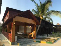 Tsg Aura Hotel a 