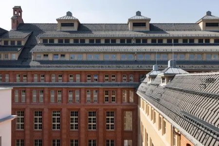 Basecamp Wroclaw Отели рядом с достопримечательностью «Archive Wroclaw University of Technology»