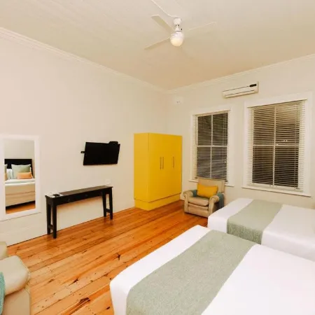 Madeline Grove Bed & Breakfast Отели в г. Береа