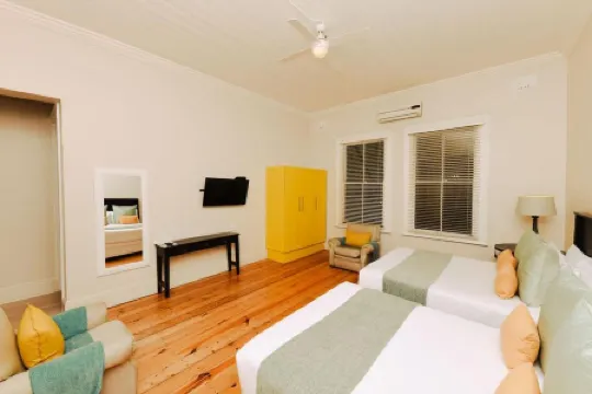 馬德琳格羅夫住宿加早餐旅館