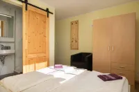 Hochwaldbaude Hotels in 