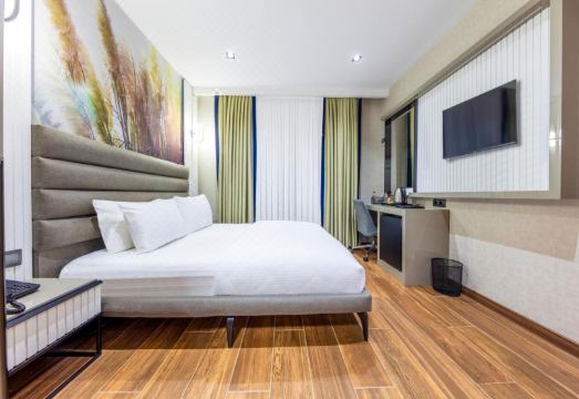 데엠 프리미엄 호텔 로비