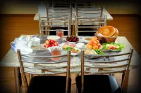 Chinor Garden Hotel - Free Airport Pick-up and Drop-Off - Завтрак