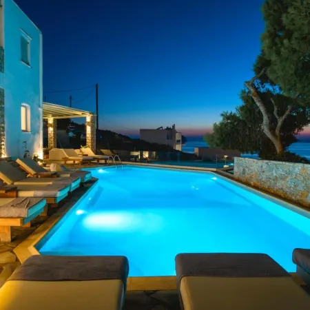 Yperia Hotel