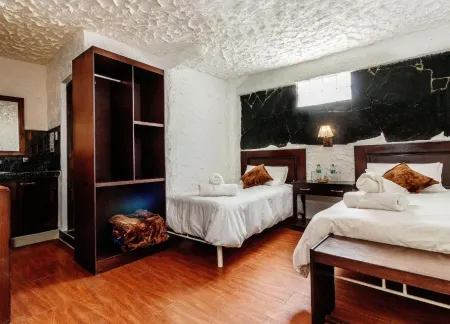 KW Hotel Отели в г. Уюни