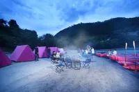 Trishuli Villa Hotels in Salang