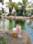 Sol Flow Retreat - piscina