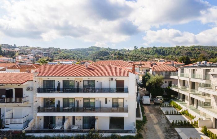 Amalthia Luxury Suites