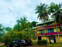 Tropical River Hotel - bar