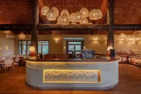 Green Mansions Jungle Resort - bar