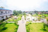 Amazon Resort - 4-Star