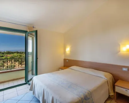 โรงแรมบายามารีน่า โรงแรมในOrosei