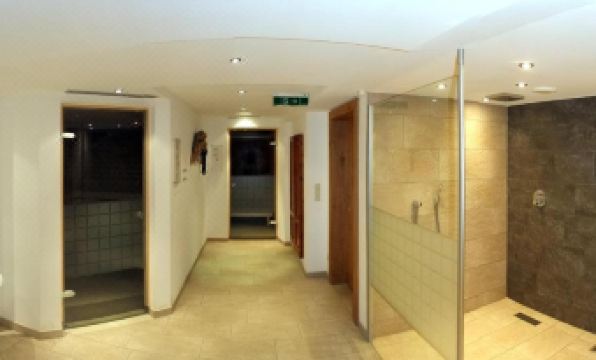 Bergsteiger-Zimmer Pension Obermair - Housity