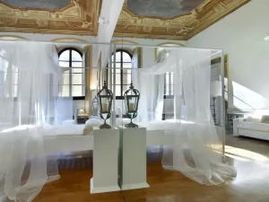 Palazzo Tolomei
