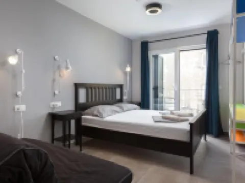 SUBTUB旅舍馬卡爾斯卡 Opcina Makarska酒店