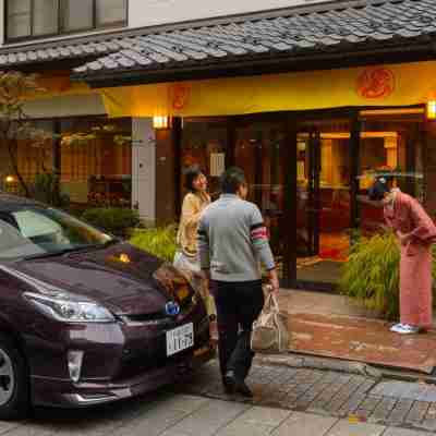 渋温泉 春欄の宿 さかえや Hotel Exterior