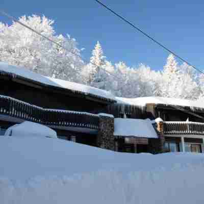 Chalet Hotel Les Marmottes 2 étoiles NN Hotel Exterior
