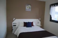 Hôtel l'Escale Périgueux Notre Dame Отели в г. Манзак-Сюр-Верн