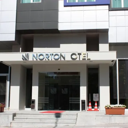 Norton Hotel