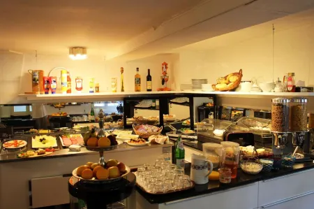 Hotel Nüller Hof Отели рядом с достопримечательностью «Тоеллетурм»