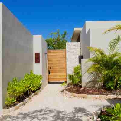 니주크 리조트 & 스파 Hotel Exterior