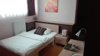 Hotel Galanta Hotel di 