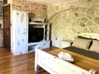 Una Apartments - balcony