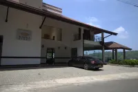Kings Ridge Kandy Hotel in zona Highest View