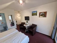 Pension Haus Diefenbach Hotels near Urfttalsperre and Urftausee