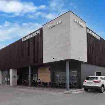 Hotel Landaben Hotel Exterior