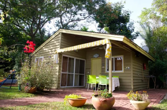 Beit Ram Sherf Hotels in Moshav Ramot