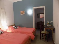 Hotel Embassy