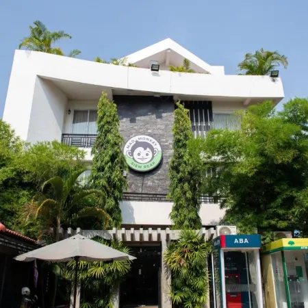 MAD Monkey Hostel Siem Reap