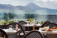 Westport Coast Hotel