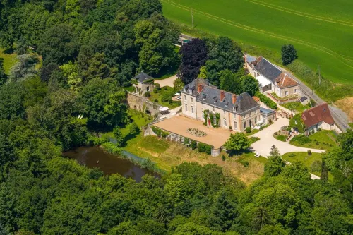 Château de la Huberdière Hotels in Noizay