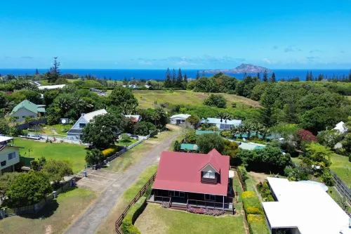 Pitcairn House
