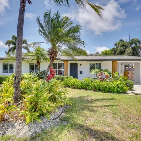 Heated Pool & Backyard Oasis in Pompano Beach!
