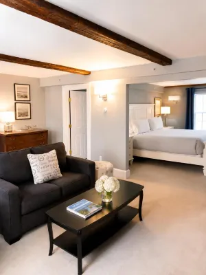 Bellevue House - Homestays