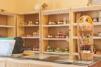 Agriturismo Rio Verde Ristorante contadino e camere Hotel a Tolè