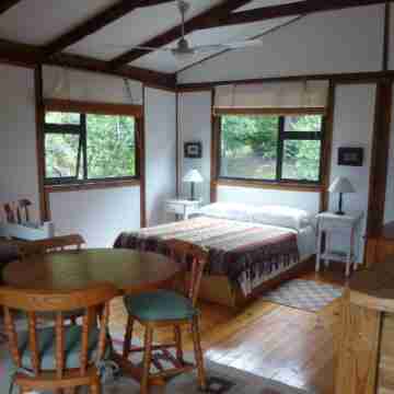 Treehouse Cottage Rooms