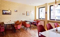 die wohngemeinschaft • Café • Bar • Hostel • Meeting Spaces • Theater